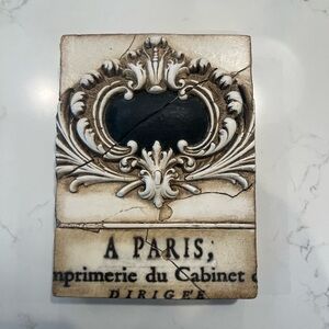 Sid Dickens “French Crest” Retired Tile